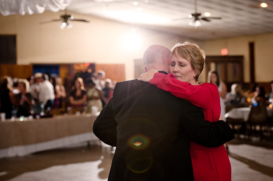 groom_mother_son_dance_wedding_reception