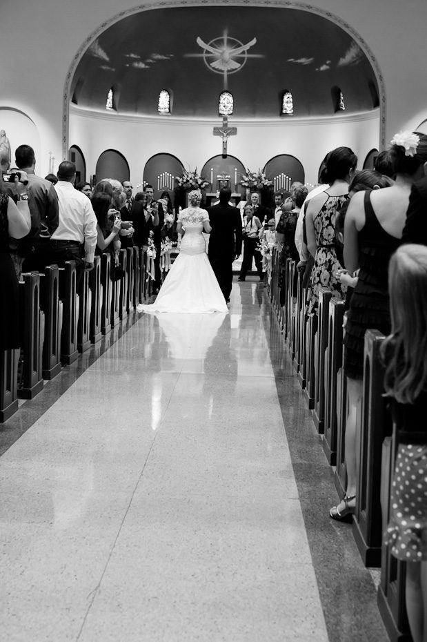 bride_father_walking_down_aisle