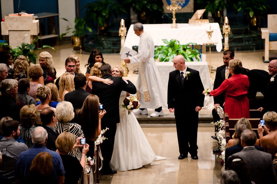 bride_hugging_dad